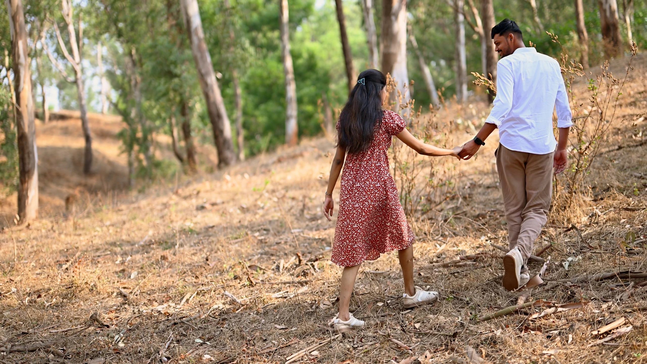 Couple walking together for testimonial